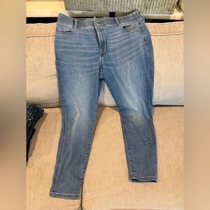 Nine West Women's Light Blue Skinny Jeans